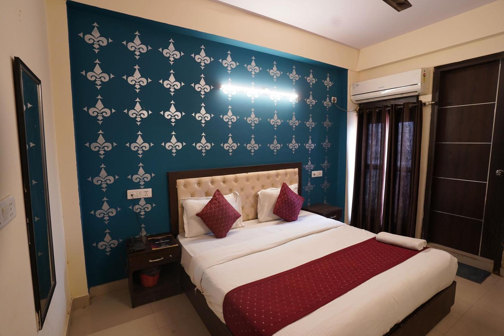Hotel Tourist Palace New Delhi Ngoại thất bức ảnh