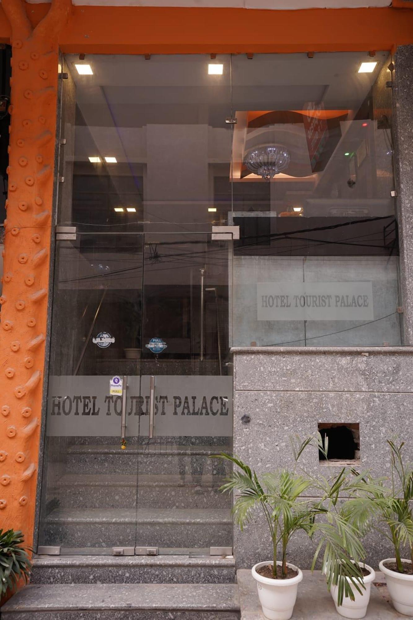 Hotel Tourist Palace New Delhi Ngoại thất bức ảnh