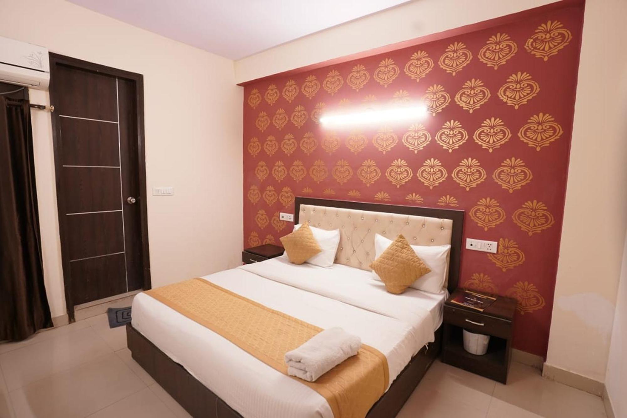 Hotel Tourist Palace New Delhi Ngoại thất bức ảnh